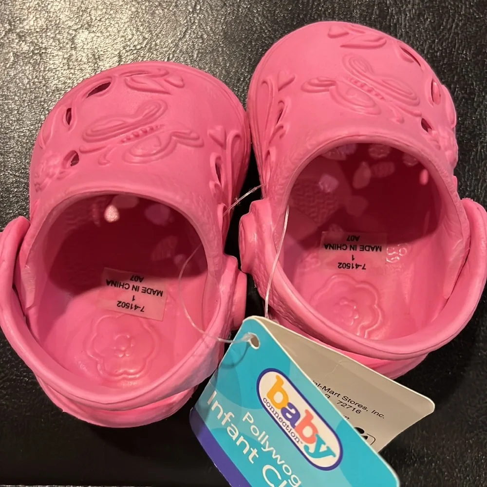 Lot of 3 size 1 shoes Children’s Place Fur Lined Snow Boots Strawberry Sandals